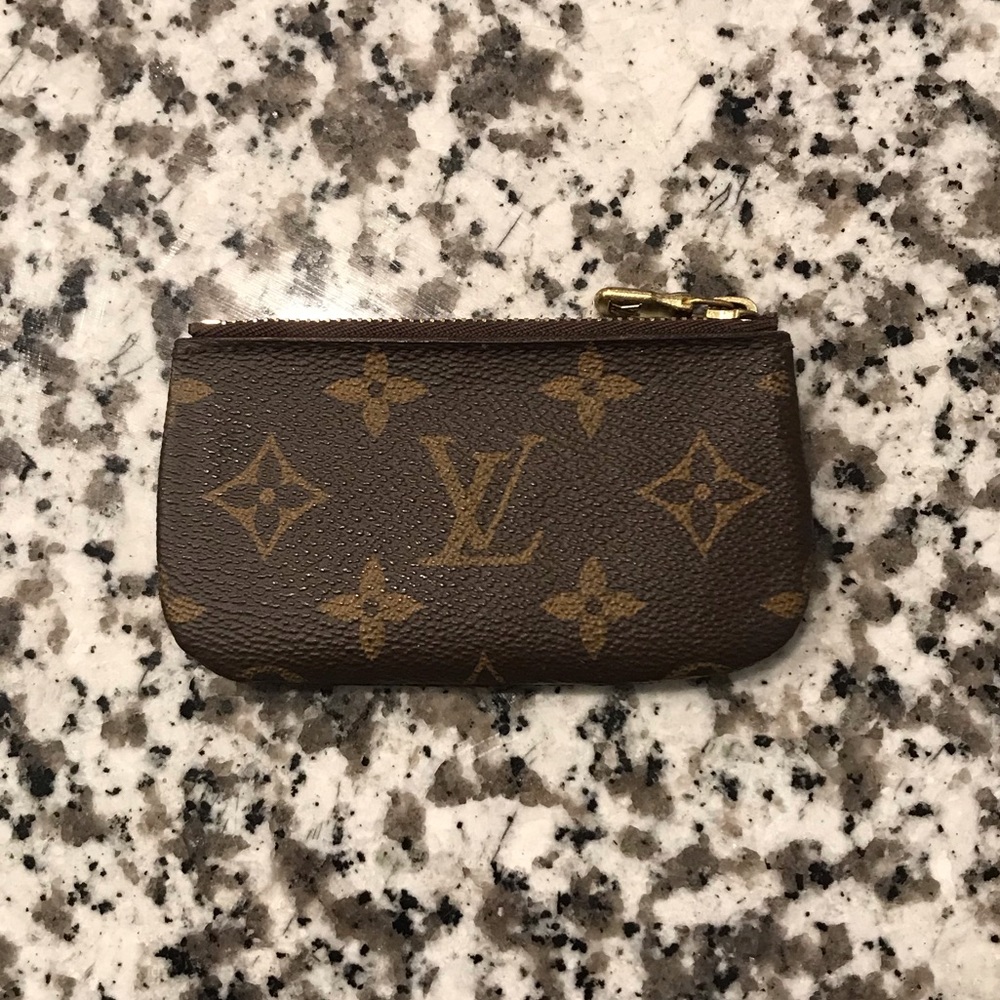 LV key pouch